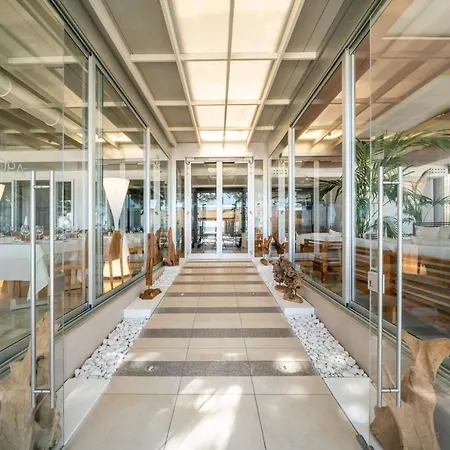 فندق Europa Lignano لينانو سابيادورو