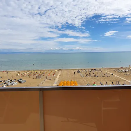 فندق Europa Lignano 4*