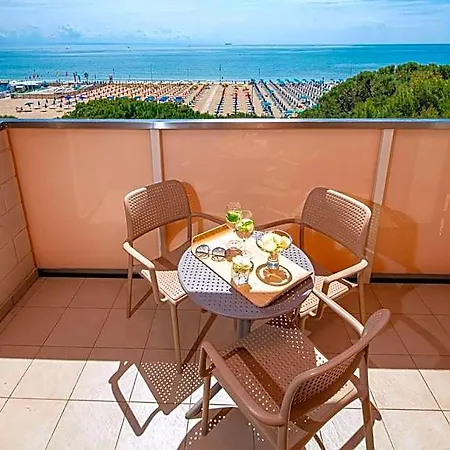 ホテル Europa Lignano 4*